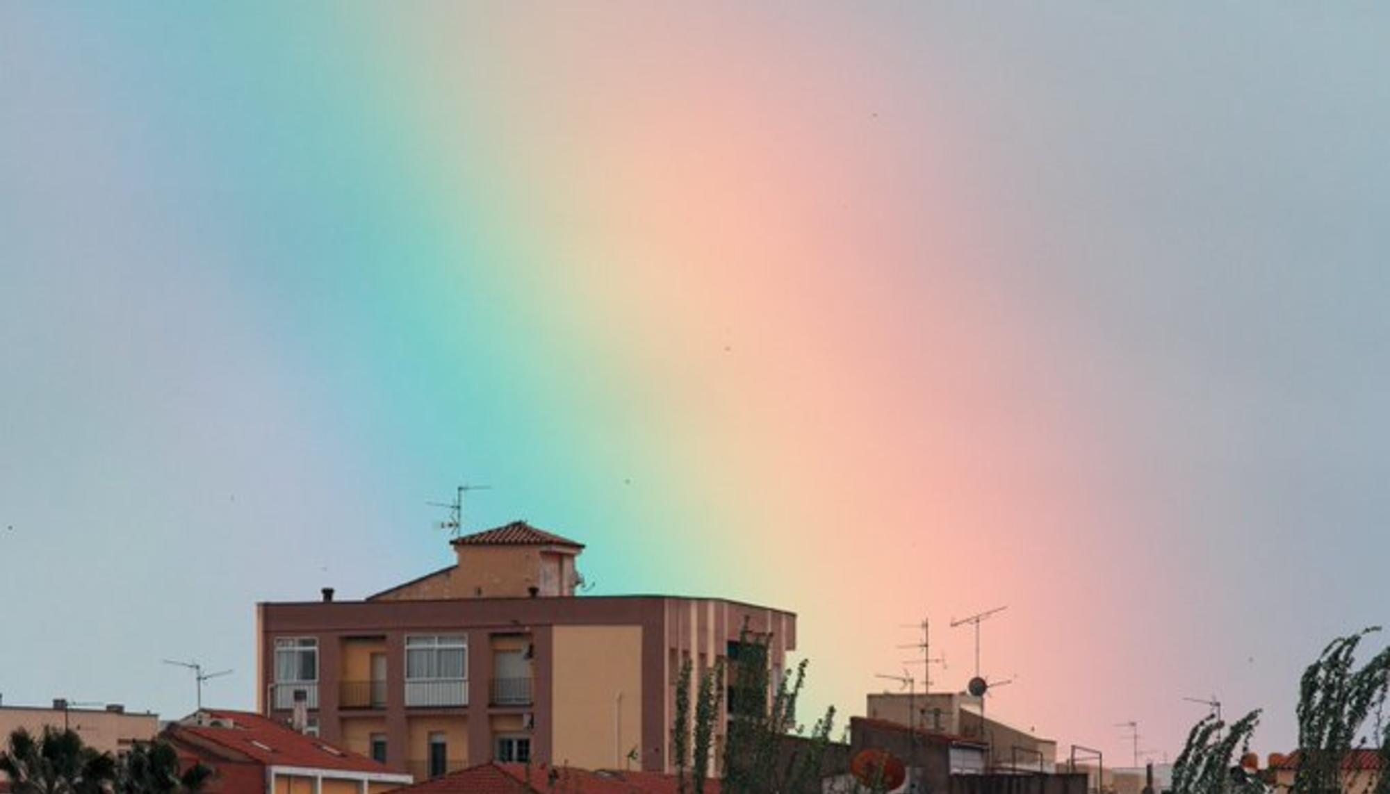 Arco iris. Arcoiris. Ciudad.